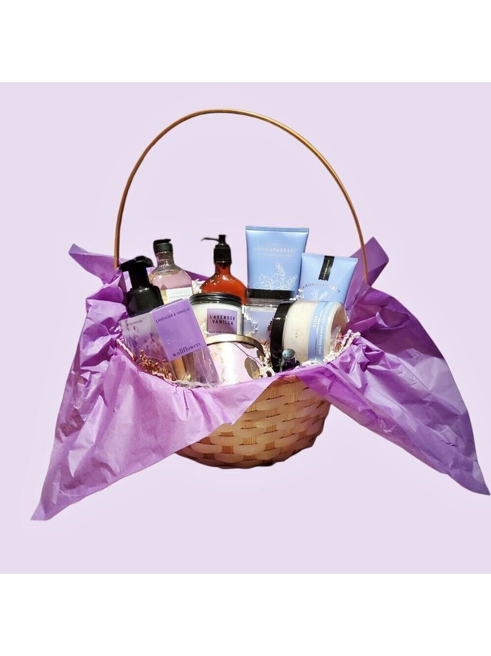 LAVENDER & VANILLA AROMATHERAPY 11 PC BATH AND BODY BASKET WASH LOTION SOAP MIST